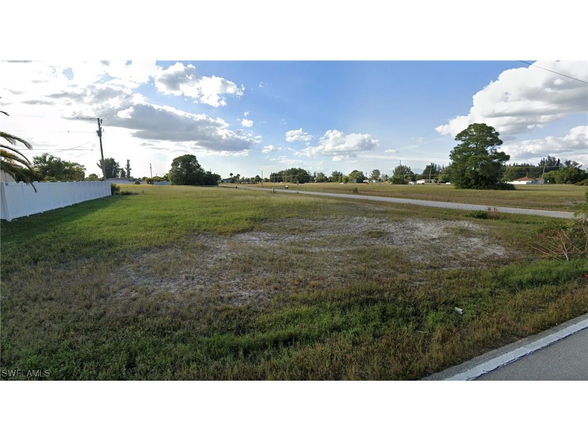 1512 Santa Barbara Boulevard N Cape Coral FL 33993 223048791 image1