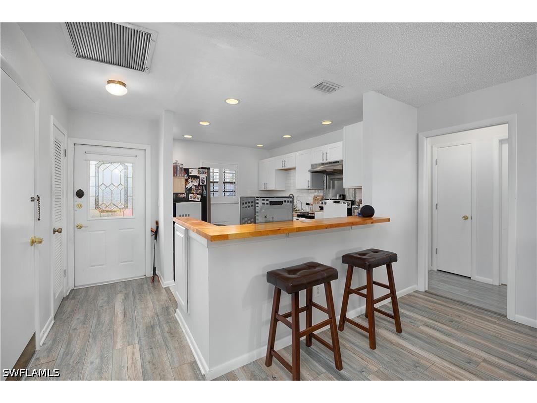 1513 Edgewater Circle Fort Myers FL 33919 226018216 image3