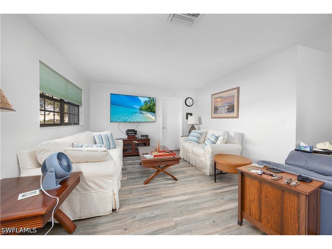 1513 Edgewater Circle Fort Myers FL 33919 226018216 image6