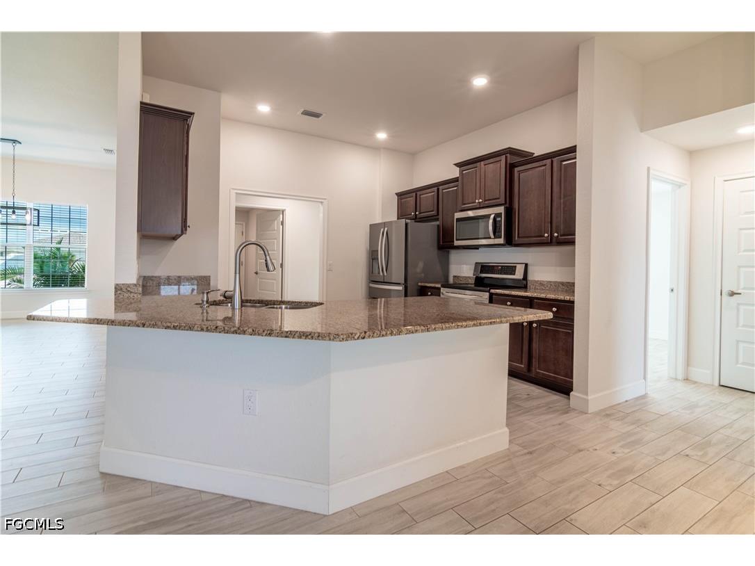 1513 NE 43rd Terrace Cape Coral FL 33909 2026016039 image12