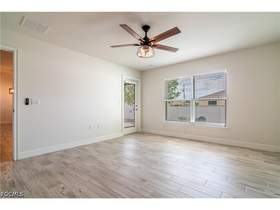 1513 NE 43rd Terrace Cape Coral FL 33909 2026016039 image18