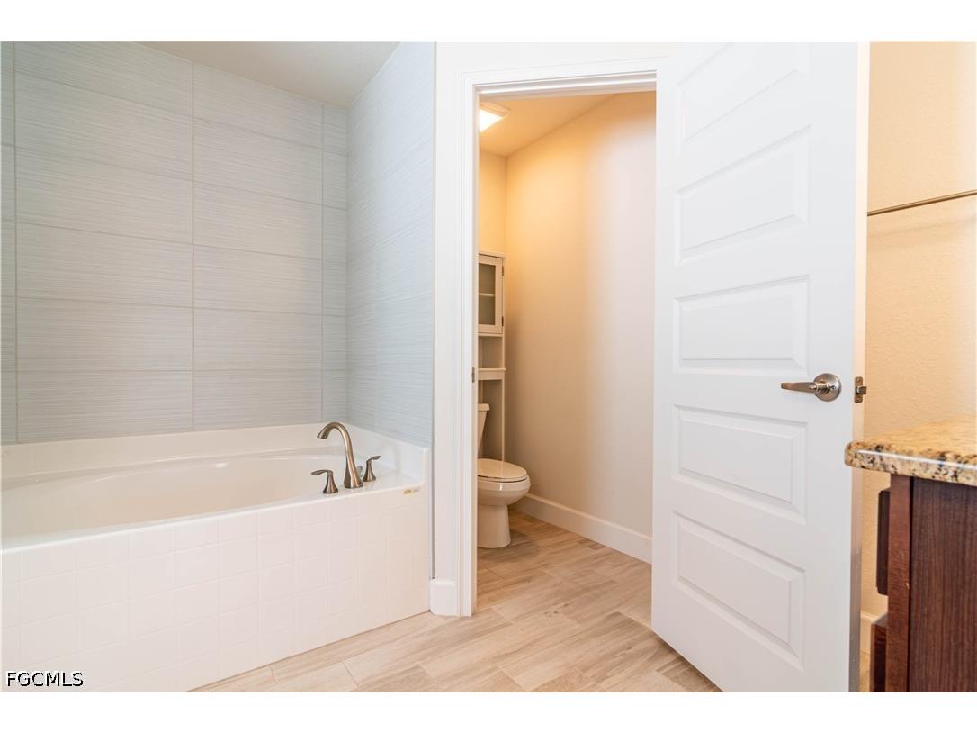 1513 NE 43rd Terrace Cape Coral FL 33909 2026016039 image22