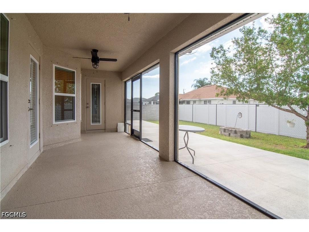 1513 NE 43rd Terrace Cape Coral FL 33909 2026016039 image33