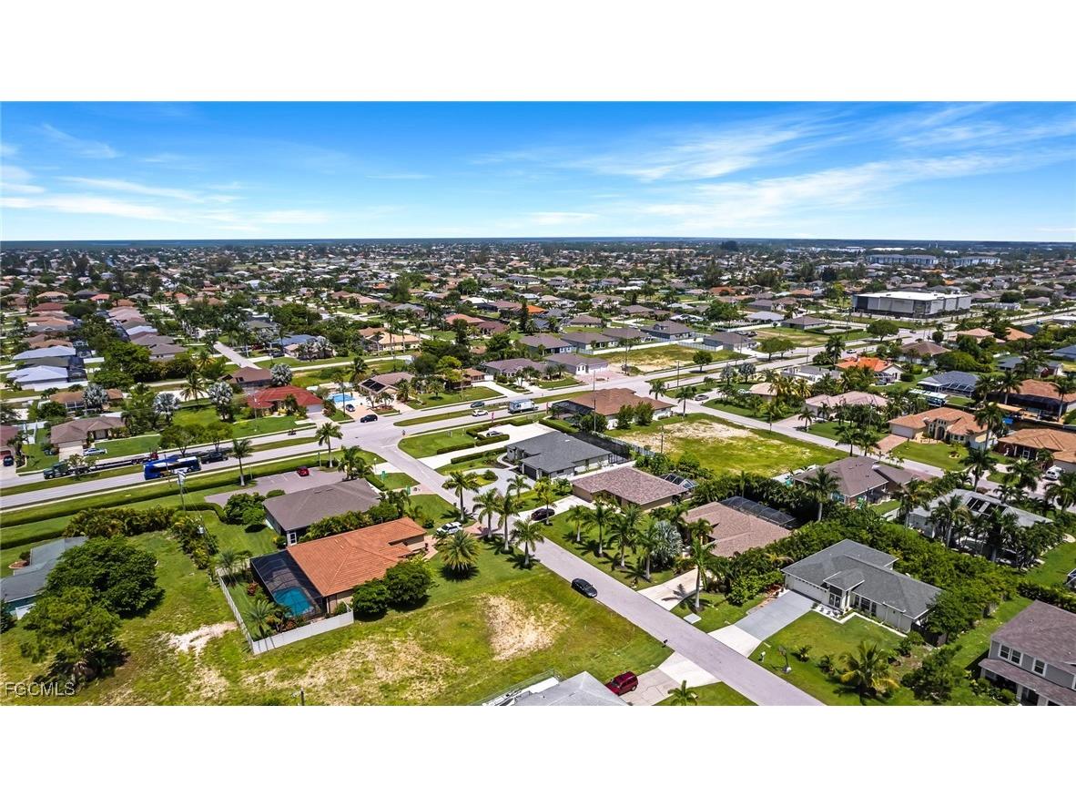 1513 SW 43rd Lane Cape Coral FL 33914 2025002784 image24