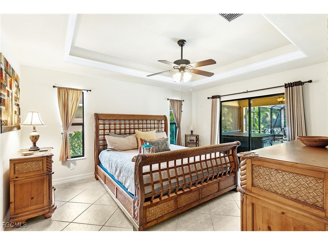 1513 SW 43rd Lane Cape Coral FL 33914 2025002784 image8