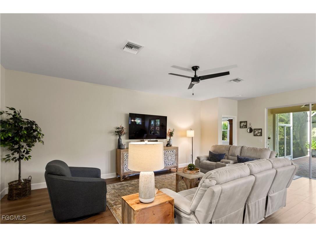 15136 Yellow Wood Drive Alva FL 33920 2025020560 image8