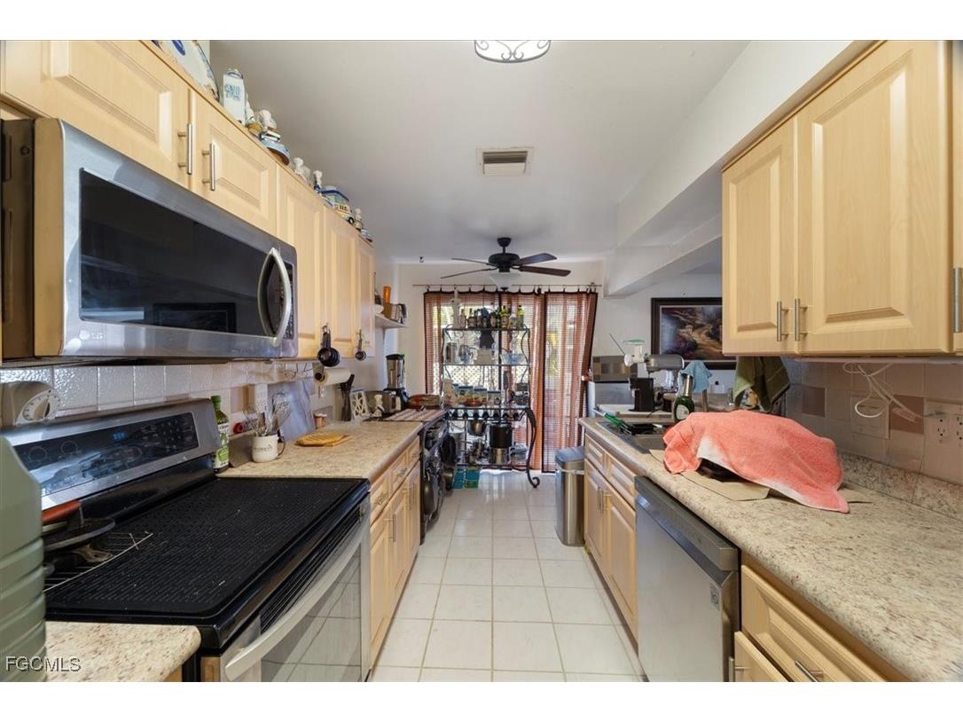 1514 Canal Street Lehigh Acres FL 33936 2025020639 image3