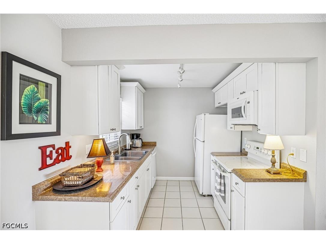 1514 Edgewater Circle #3A Fort Myers FL 33919 2026020091 image12