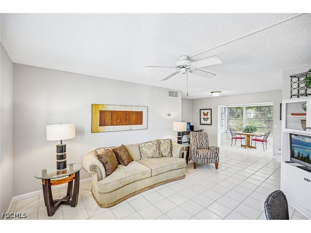 1514 Edgewater Circle #3A Fort Myers FL 33919 2026020091 image3