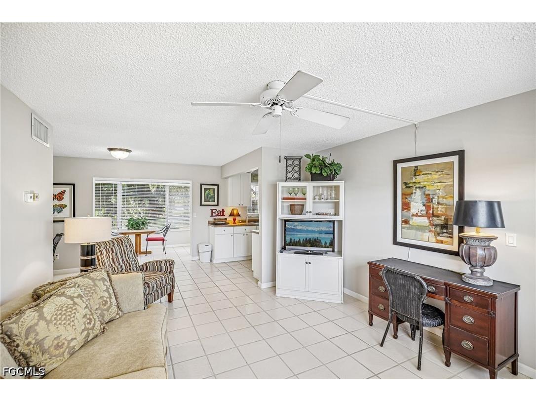 1514 Edgewater Circle #3A Fort Myers FL 33919 2026020091 image4
