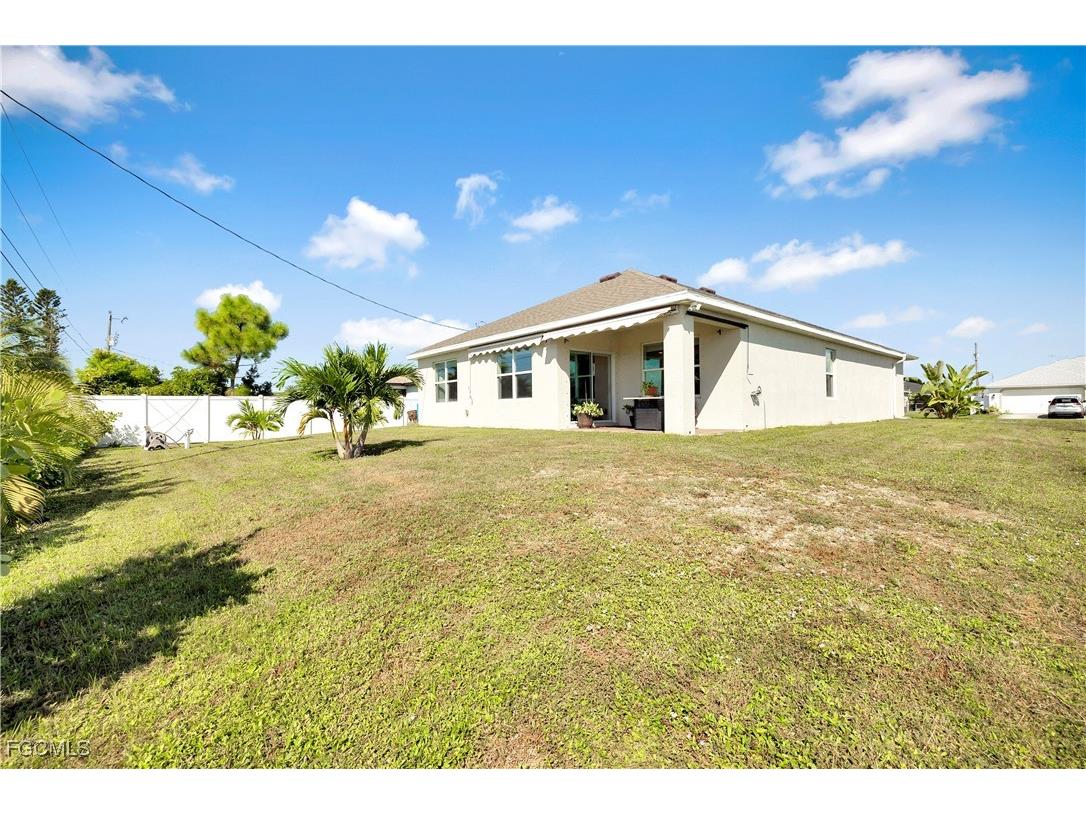 1514 NE 13th Terrace Cape Coral FL 33909 2025017040 image16