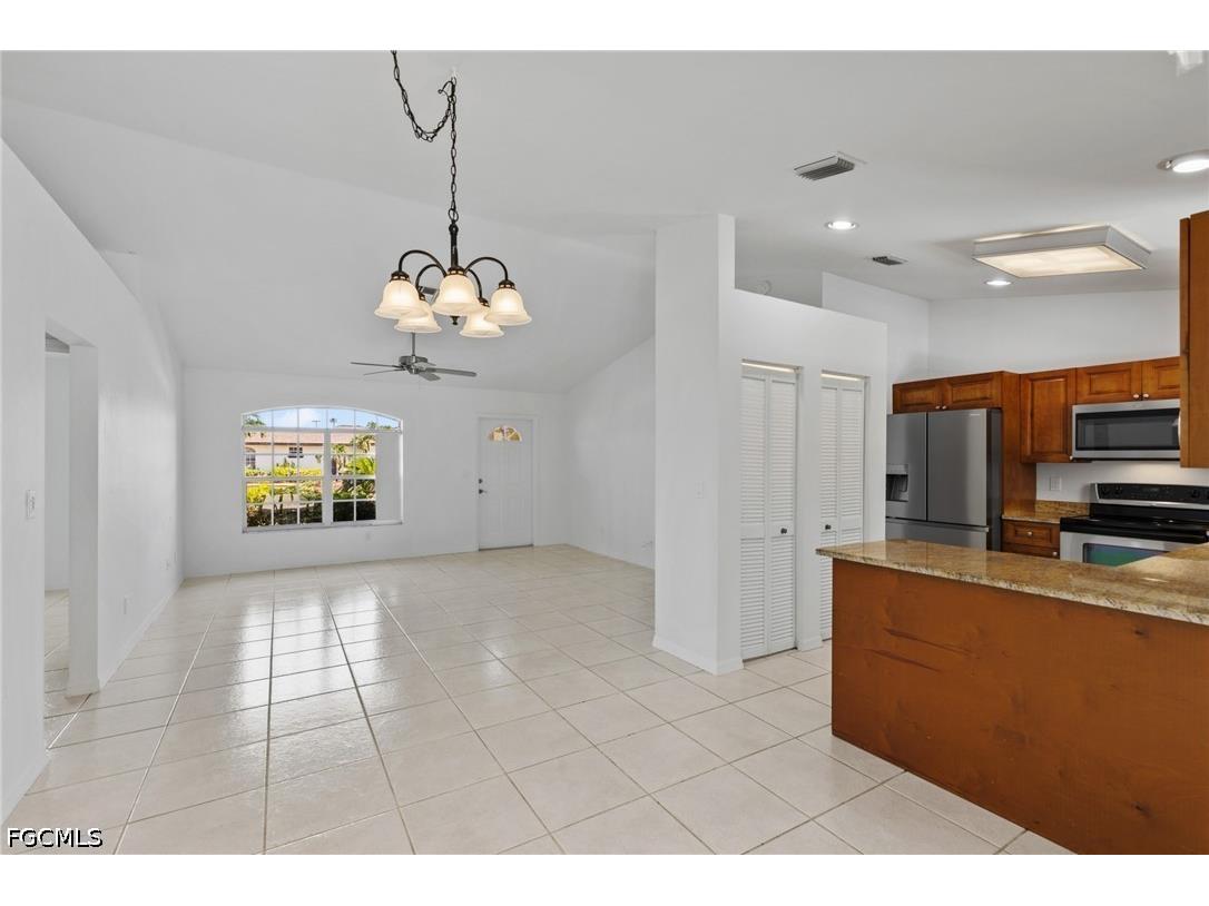 1514 NE 2nd Street Cape Coral FL 33909 2026028273 image8
