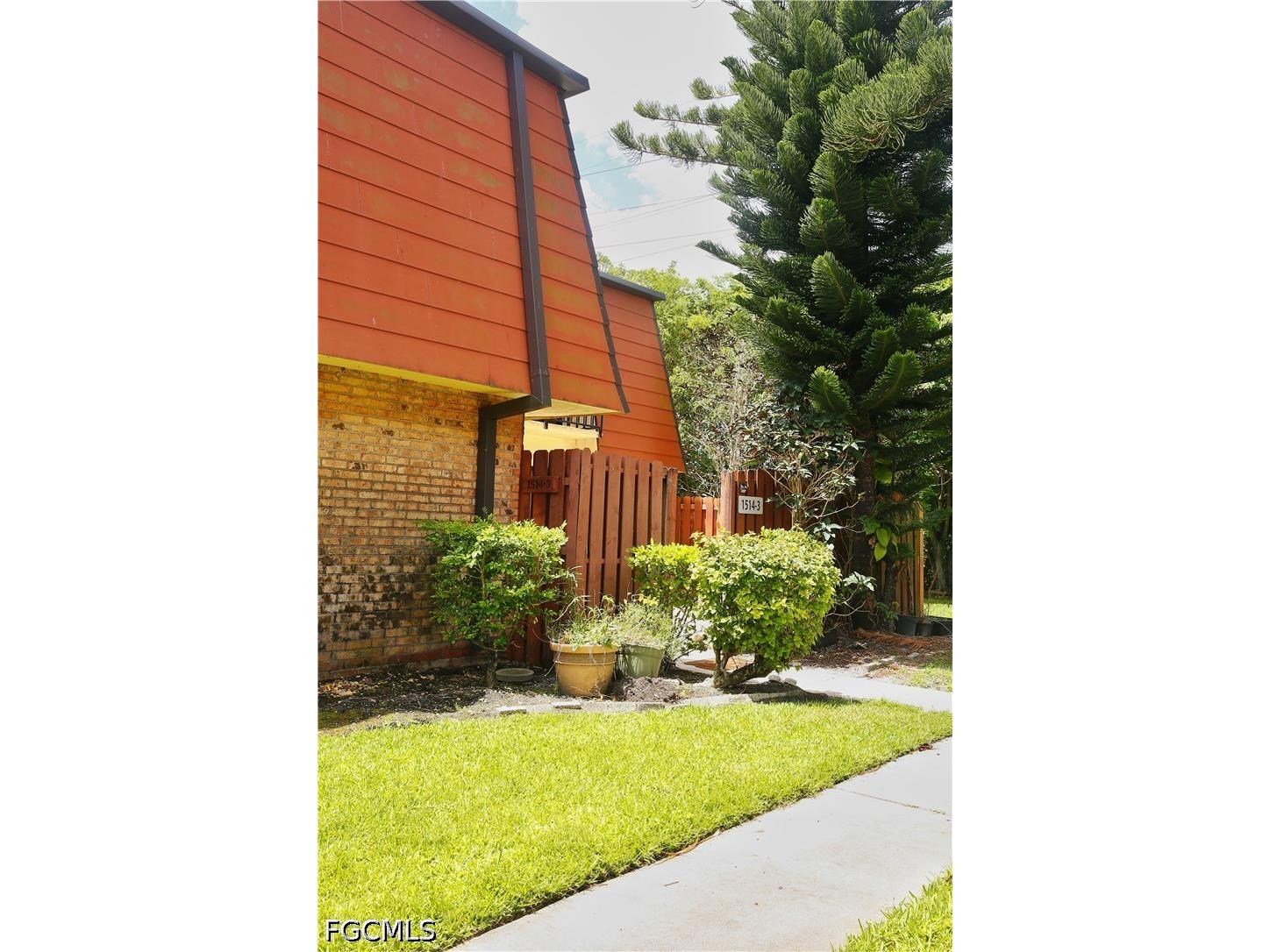 1514 Park Meadows Drive #3 Fort Myers FL 33907 2026020602 image3