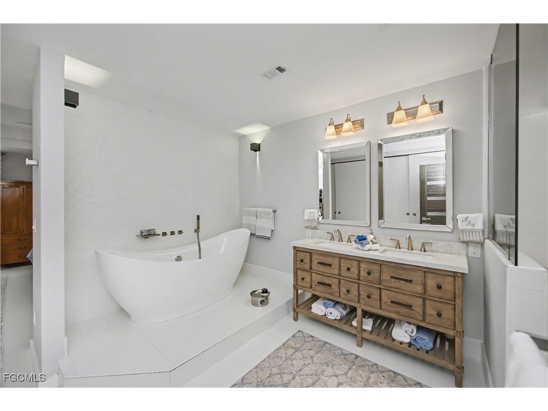 15141 Sam Snead Lane North Fort Myers FL 33917 2025022378 image12
