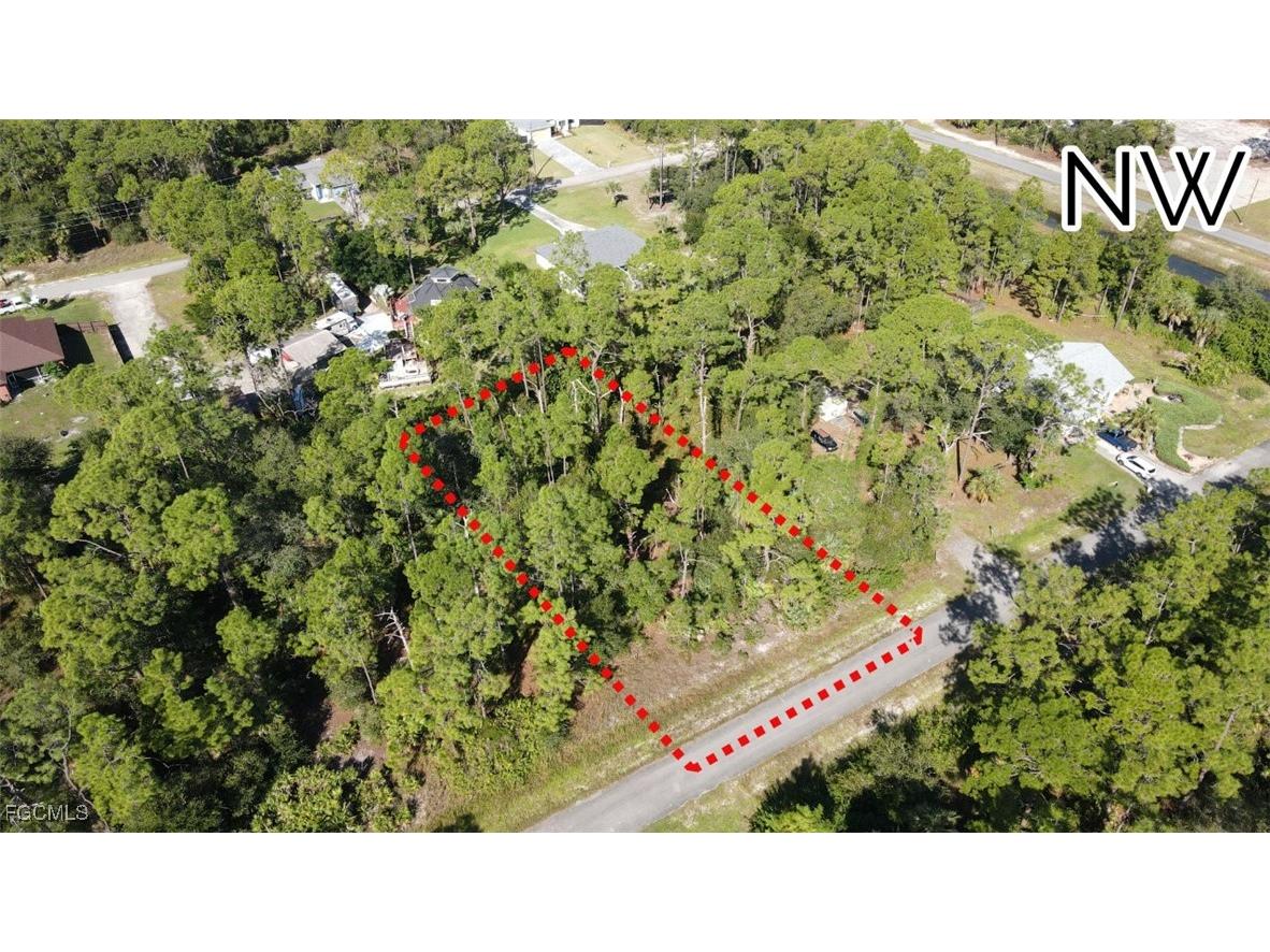 1515 Desoto Avenue Lehigh Acres FL 33972 2025017743 image2