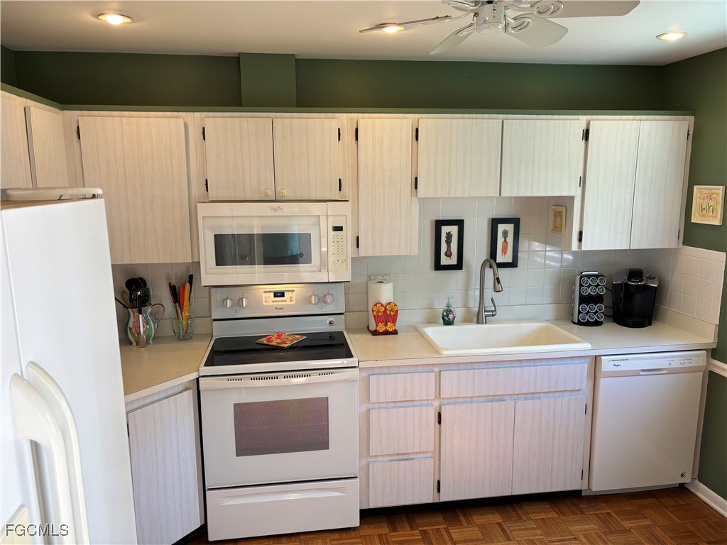 1515 Edgewater Circle Fort Myers FL 33919 2025019379 image8