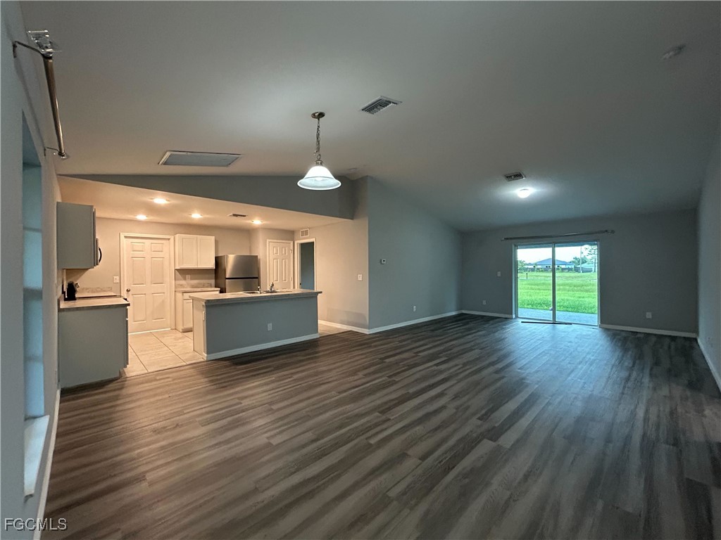 1515 NW 18th Terrace Cape Coral FL 33993 2025009358 image5