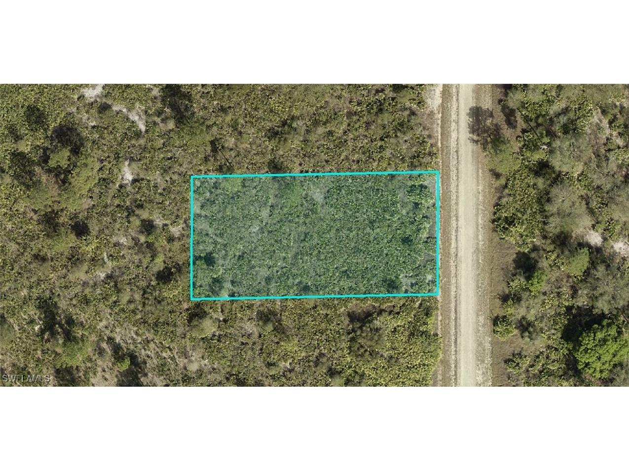 1515 Poinsettia Avenue Lehigh Acres FL 33972 224083153 image1