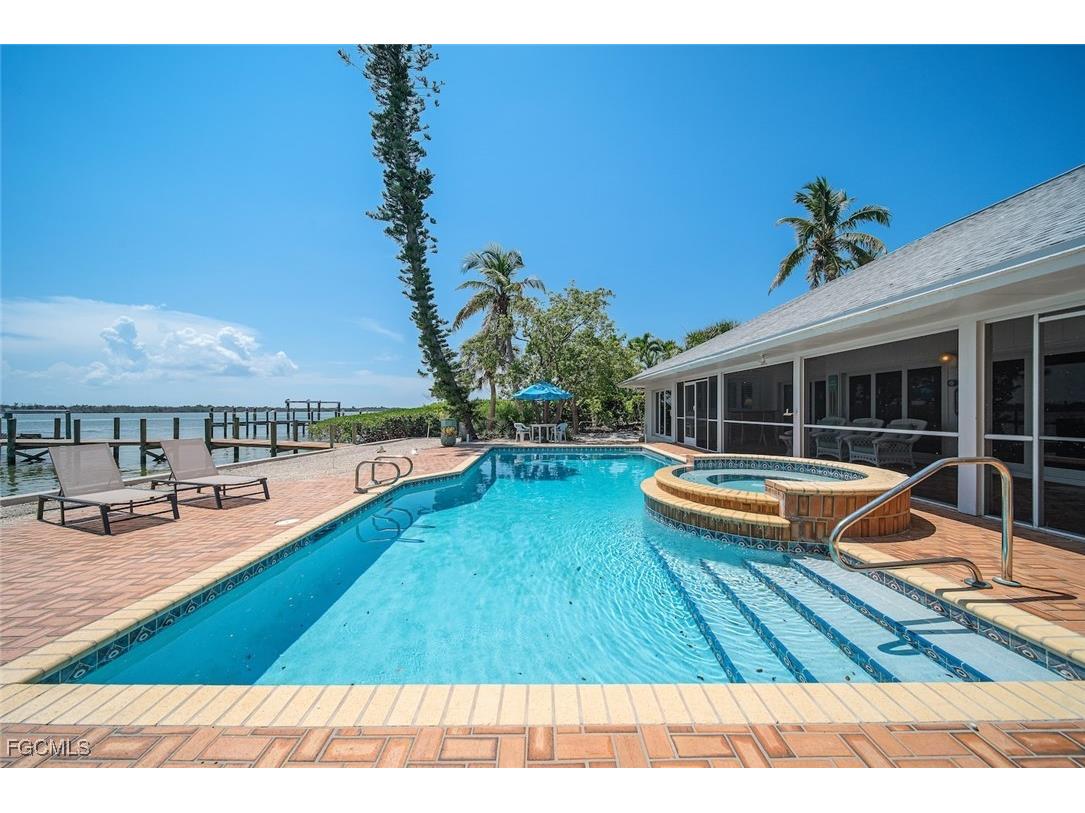 15153 Captiva Drive W Captiva FL 33924 2025021654 image3