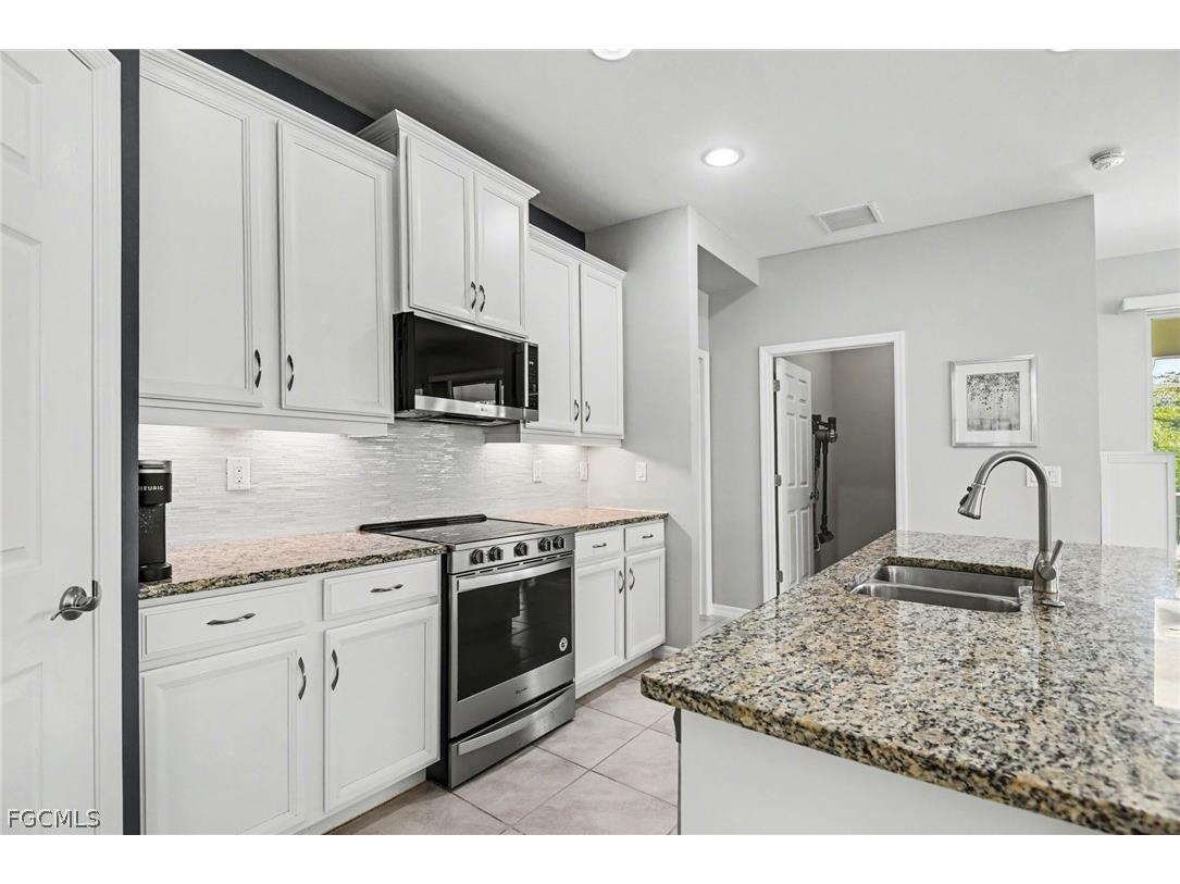 15154 Yellow Wood Drive Alva FL 33920 2026004996 image13