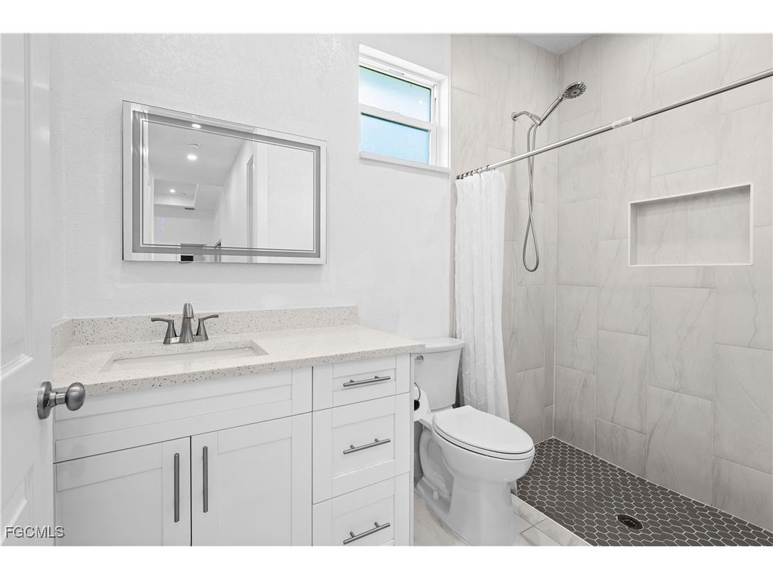 1516 NE 17th Avenue Cape Coral FL 33909 2025004195 image20