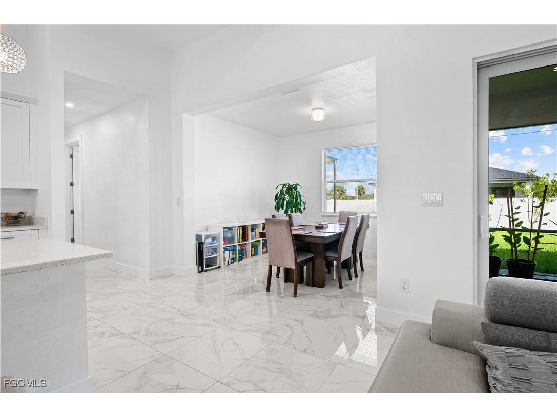 1516 NE 17th Avenue Cape Coral FL 33909 2025004195 image9