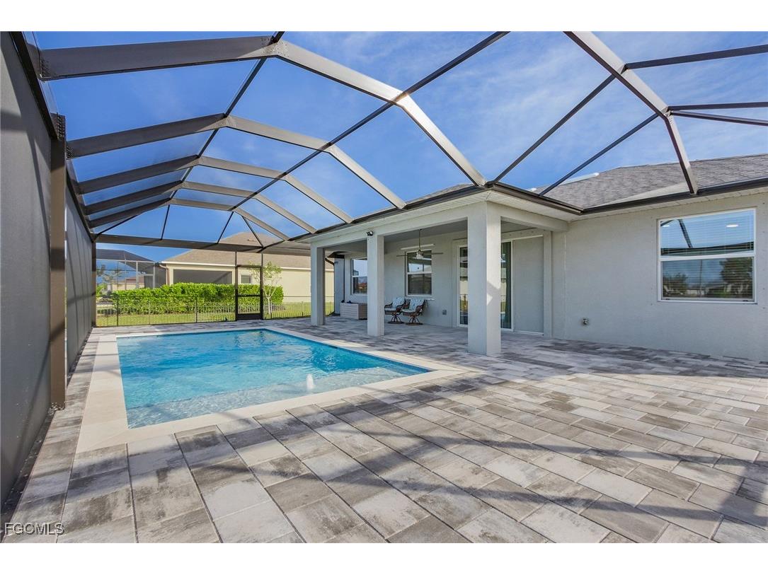 1516 NW 38th Avenue Cape Coral FL 33993 2025021332 image1