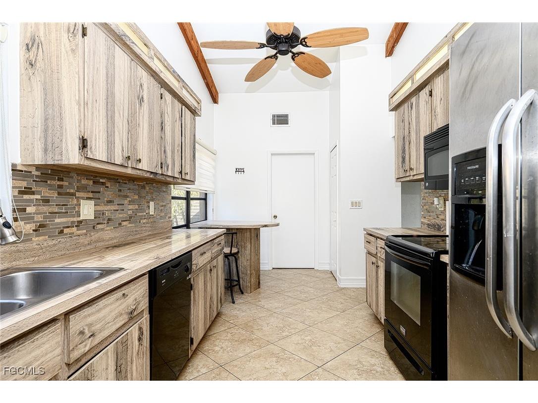 1516 SE 20th Street Cape Coral FL 33990 2025006251 image32