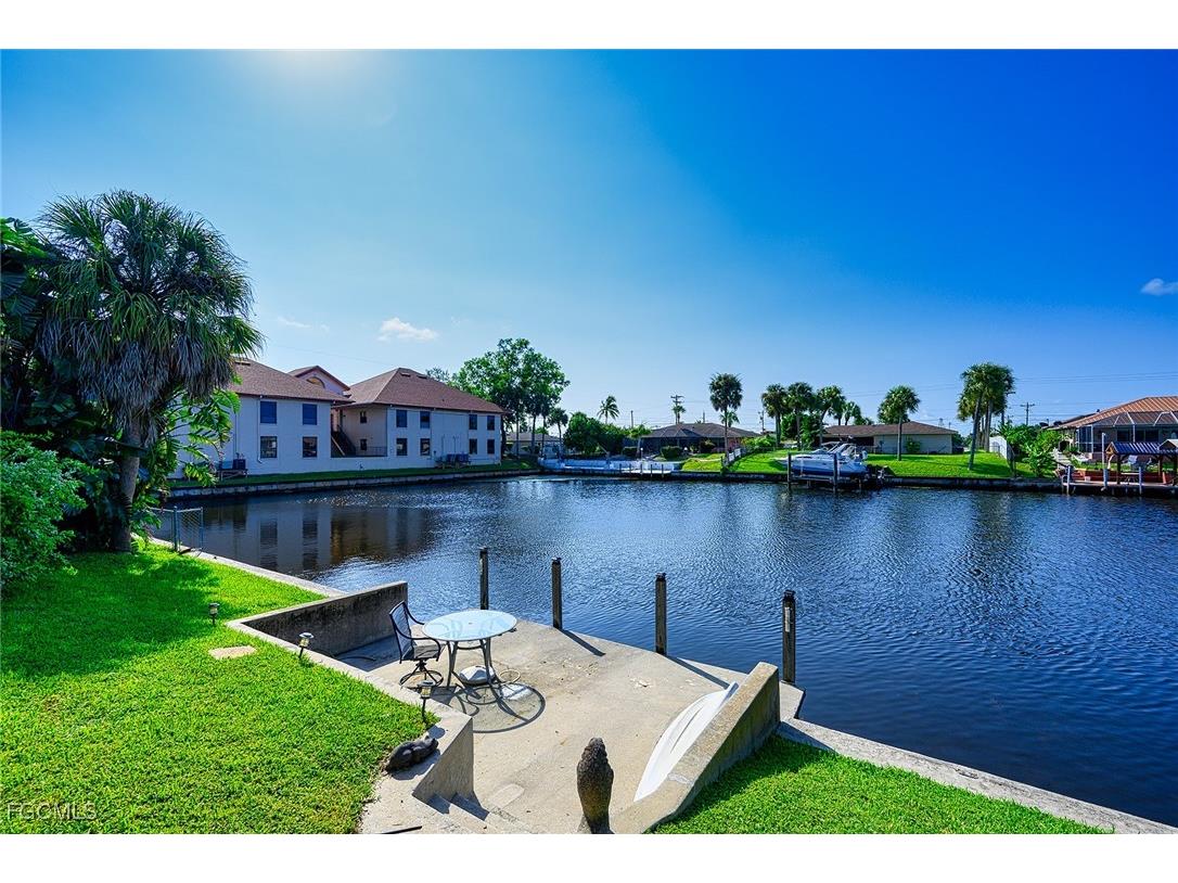 1516 SE 20th Street Cape Coral FL 33990 2025006251 image4