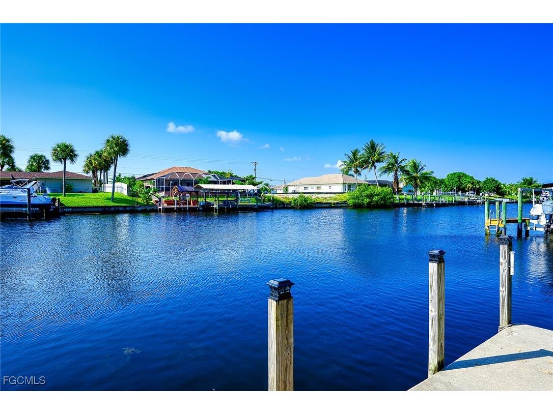 1516 SE 20th Street Cape Coral FL 33990 2025006251 image6