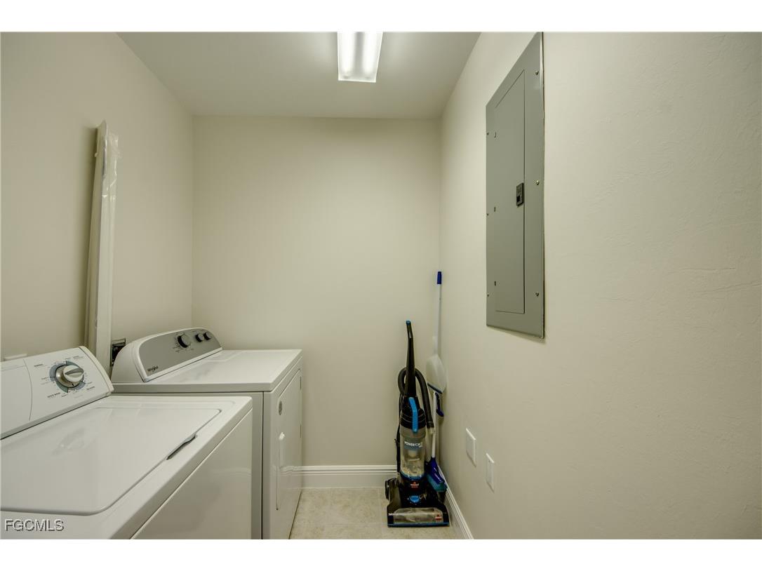 1516 SW 50th Street #104 Cape Coral FL 33914 2025012127 image40