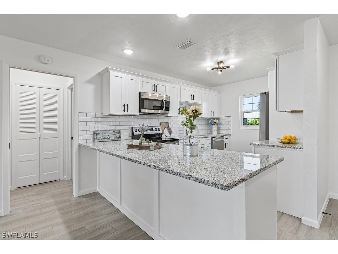 1516 Saddle Woode Drive Fort Myers FL 33919 224038283 image1