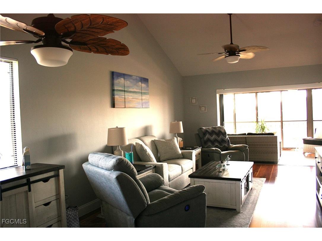 15160 Riverbend Boulevard #406 North Fort Myers FL 33917 2025004569 image3