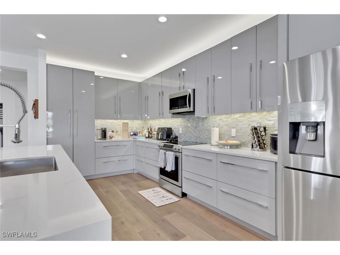 15161 Palmer Lake Circle #202 Naples FL 34109 225074013 image6