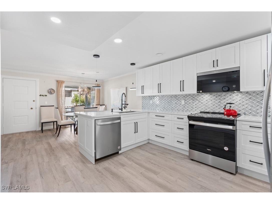 1517 Chesapeake Avenue #B3 Naples FL 34102 225071695 image7