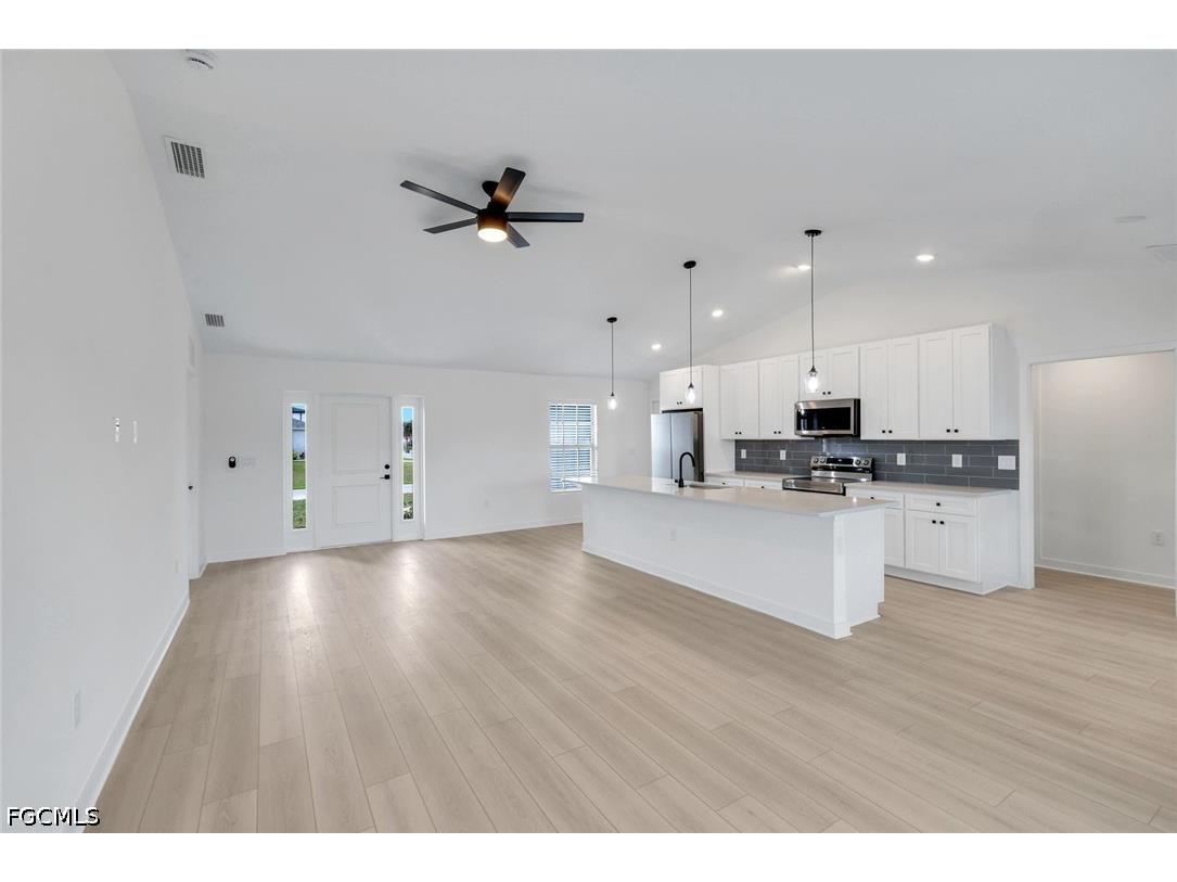 1517 NE 23rd Street Cape Coral FL 33909 2026015894 image6