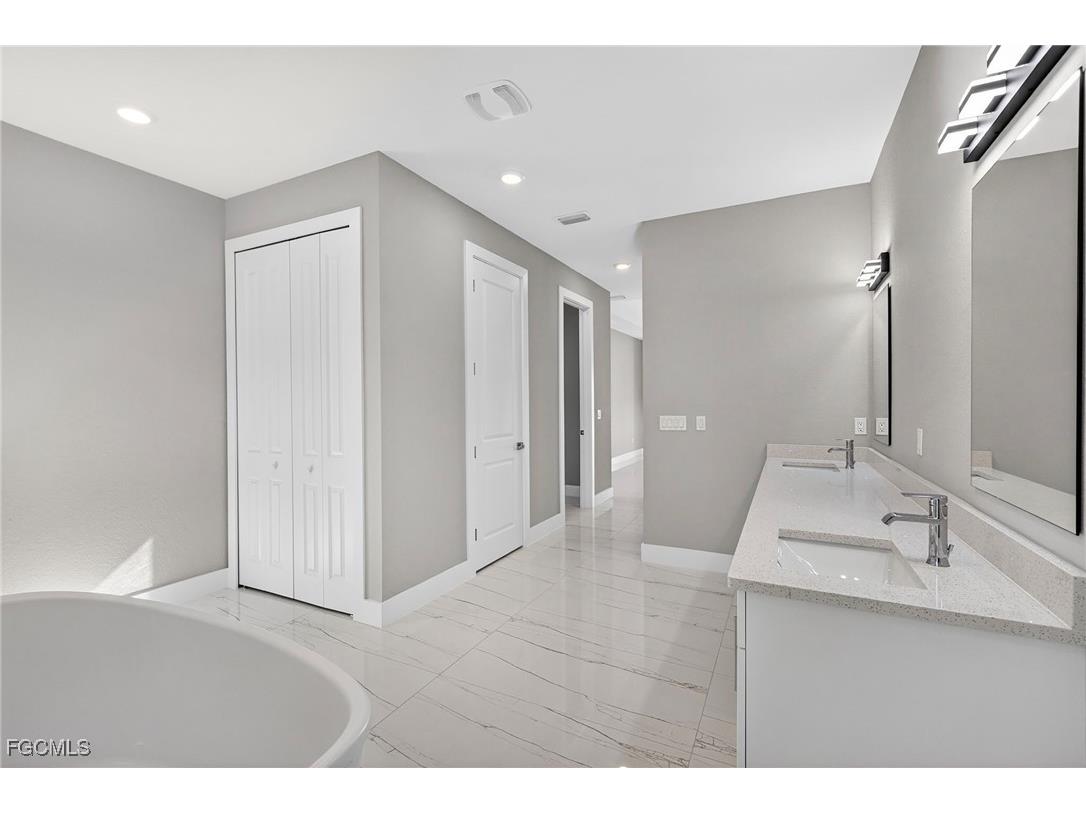 1517 SW 28th Terrace Cape Coral FL 33914 2025025872 image39