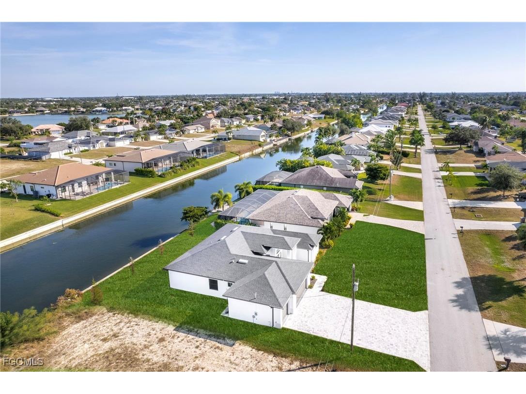 1517 SW 28th Terrace Cape Coral FL 33914 2025025872 image7