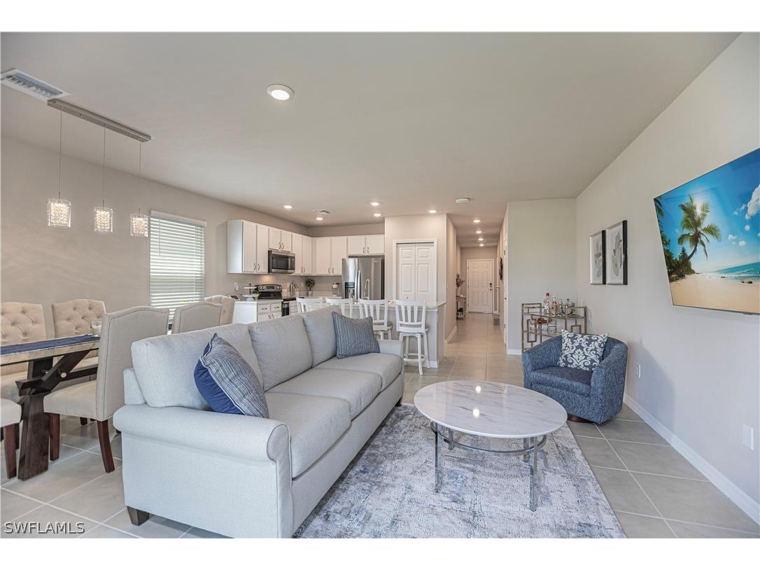 15172 Wildflower Circle Naples FL 34119 226008774 image2