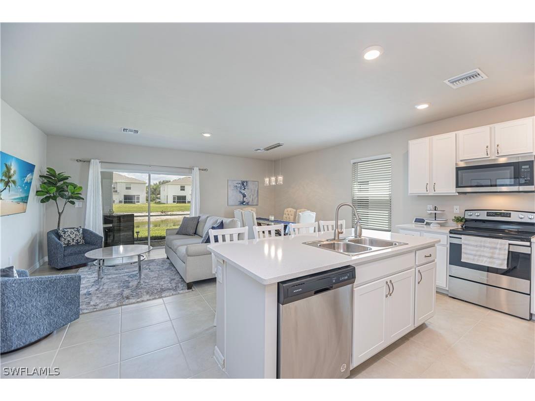 15172 Wildflower Circle Naples FL 34119 226008774 image3