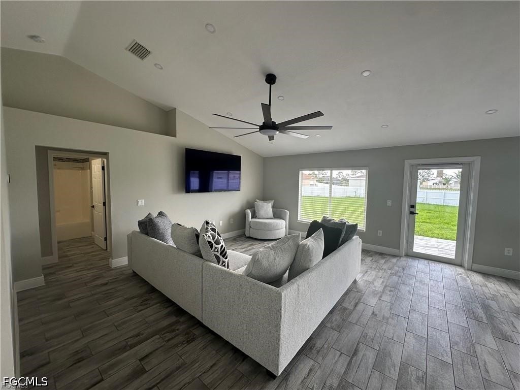1518 NE 43rd Lane Cape Coral FL 33909 2026023624 image3