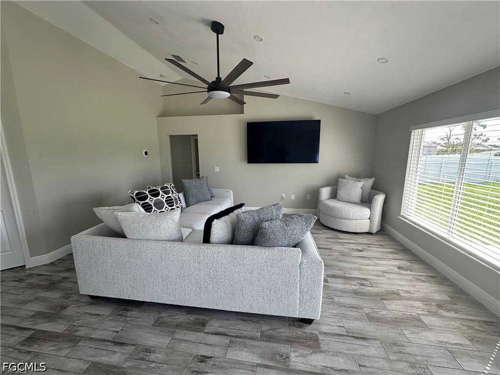 1518 NE 43rd Lane Cape Coral FL 33909 2026023624 image4
