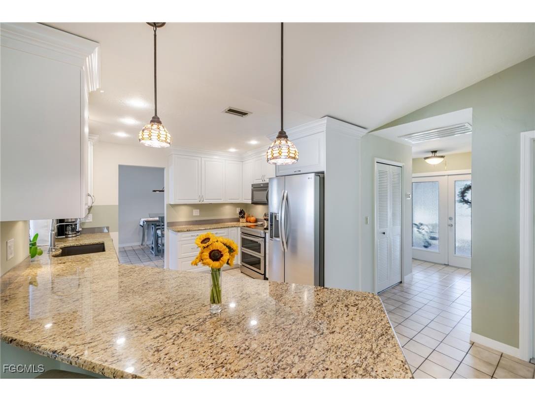 1518 SE 10th Place Cape Coral FL 33990 2025018081 image14