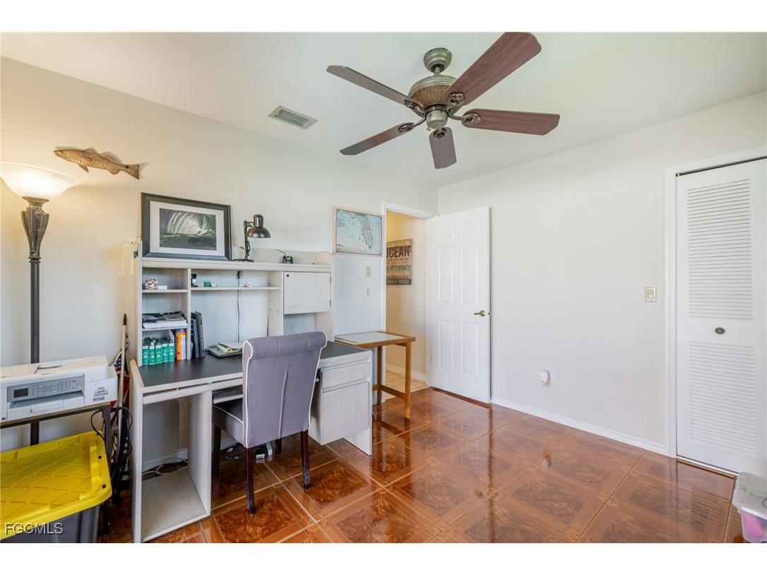 1518 SE 10th Place Cape Coral FL 33990 2025018081 image19