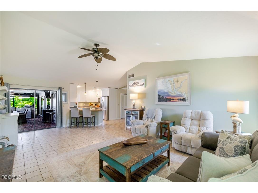 1518 SE 10th Place Cape Coral FL 33990 2025018081 image6