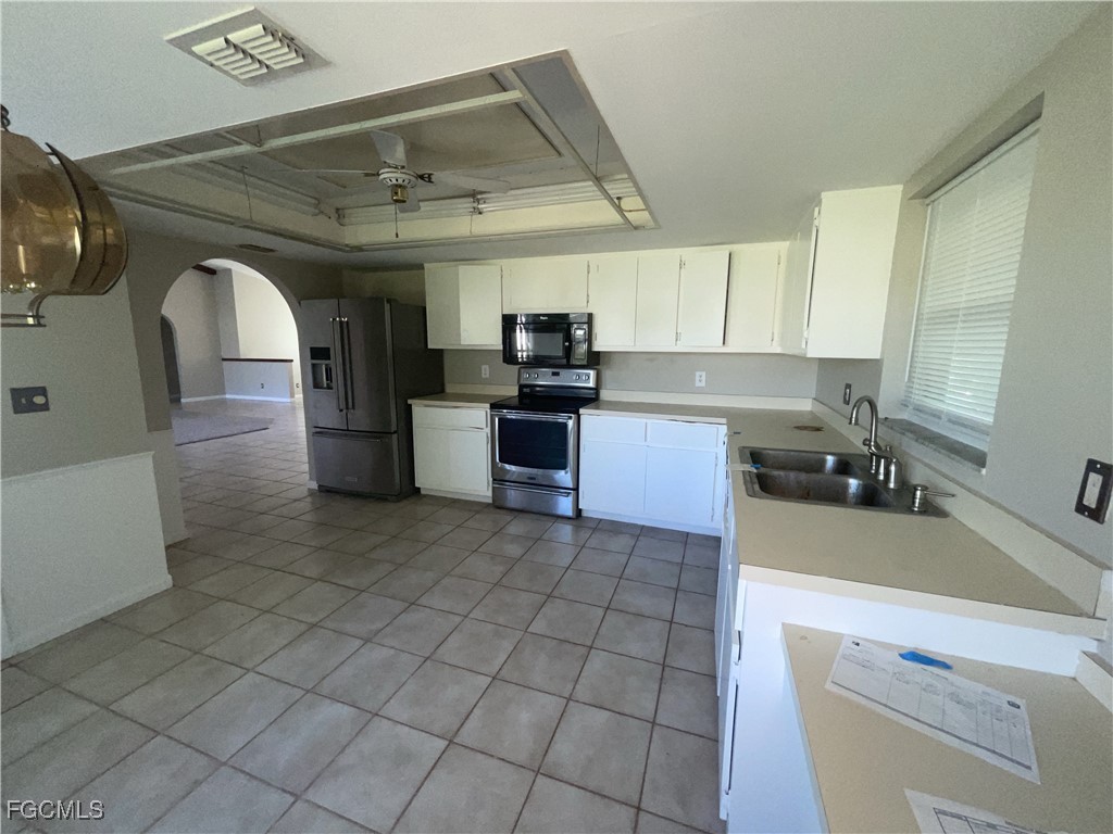 1518 SE 11th Avenue Cape Coral FL 33990 2025011327 image8