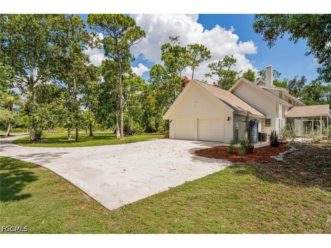 15180 Briar Ridge Circle Fort Myers FL 33912 2026027574 image4