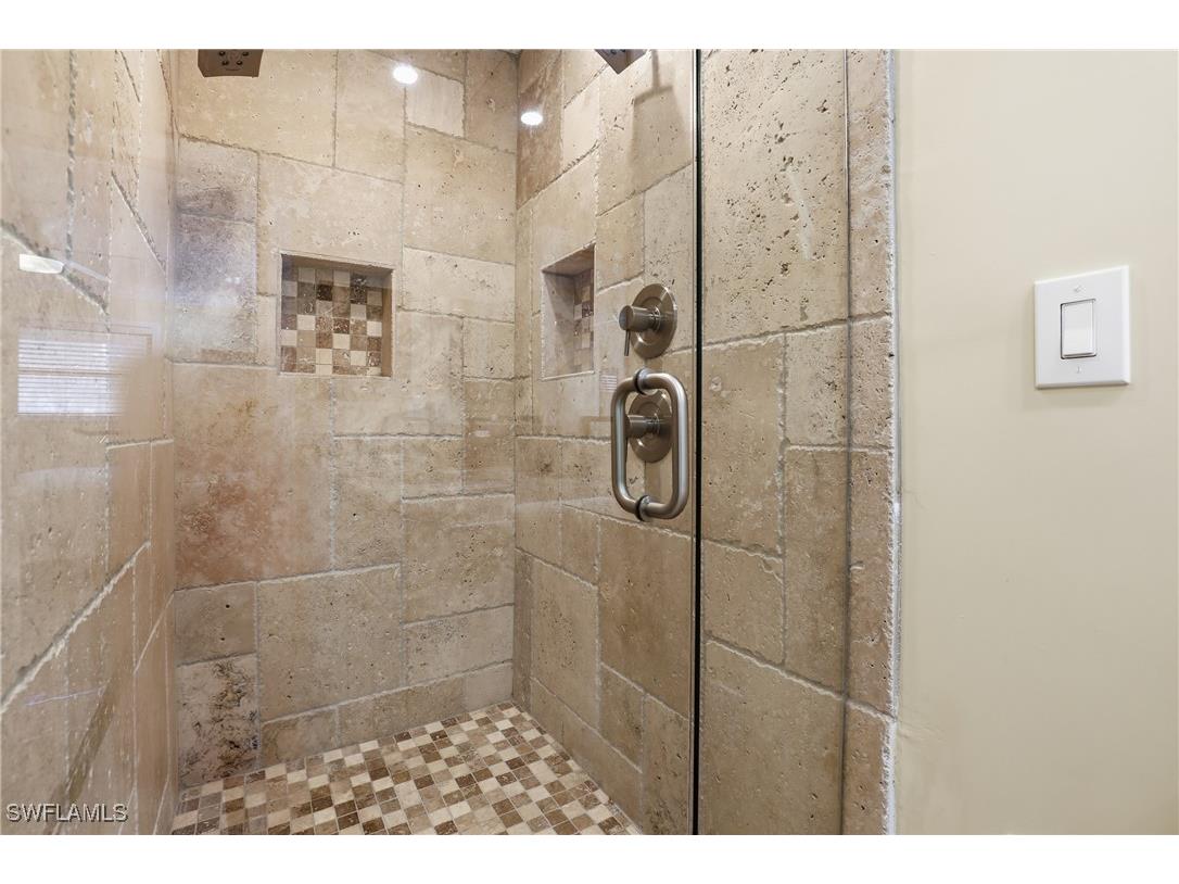 1519 Chesapeake Avenue #B-5 Naples FL 34102 226000186 image22