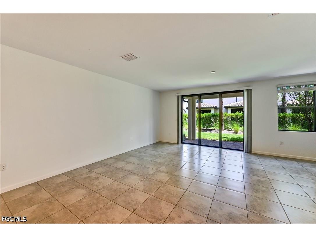 1519 Lake Jessup Circle Cape Coral FL 33909 2026019259 image10