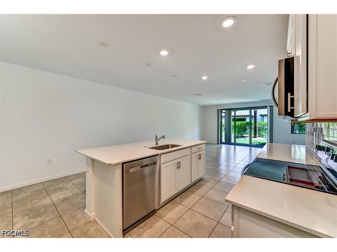 1519 Lake Jessup Circle Cape Coral FL 33909 2026019259 image7